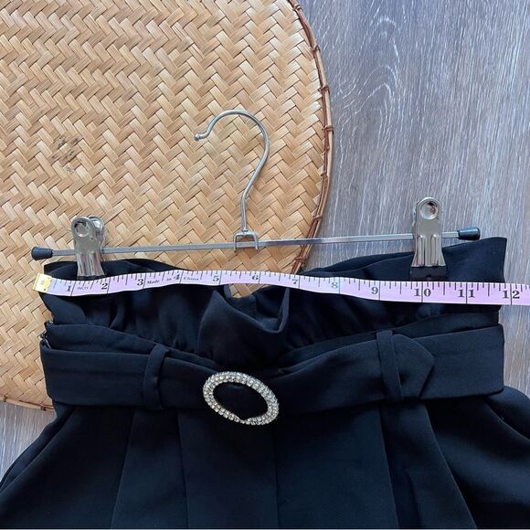 J.ing black high Rise paper bag waist shorts‎ - Picture 7 of 8